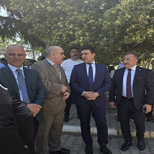 Körfez Belediye Başkanı Şener Söğüt, Prof. Dr. Zakir Kaya, Kaymakam Uğur Kalkar ve Milli Eğitim Müdürü Sergülen Kurt Hereke Anadolu Lisesi ödül töreninde.